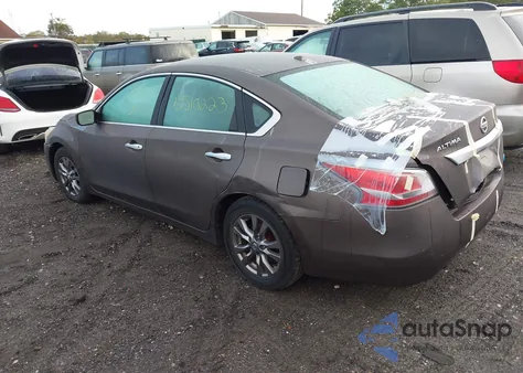 2014 Nissan Altima 2.5 S z USA, uszkodzony, nr VIN 1N4AL3AP4EC171077
